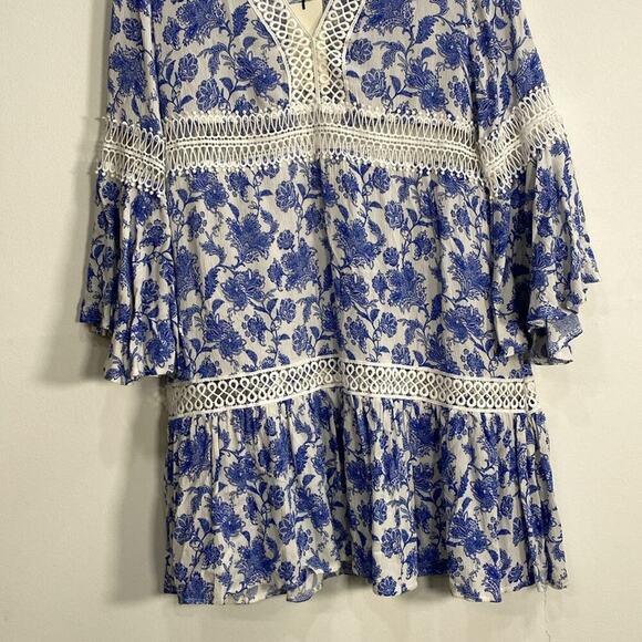 Solitaire Hand Crafted Coverup Floral Small - Picture 4 of 7